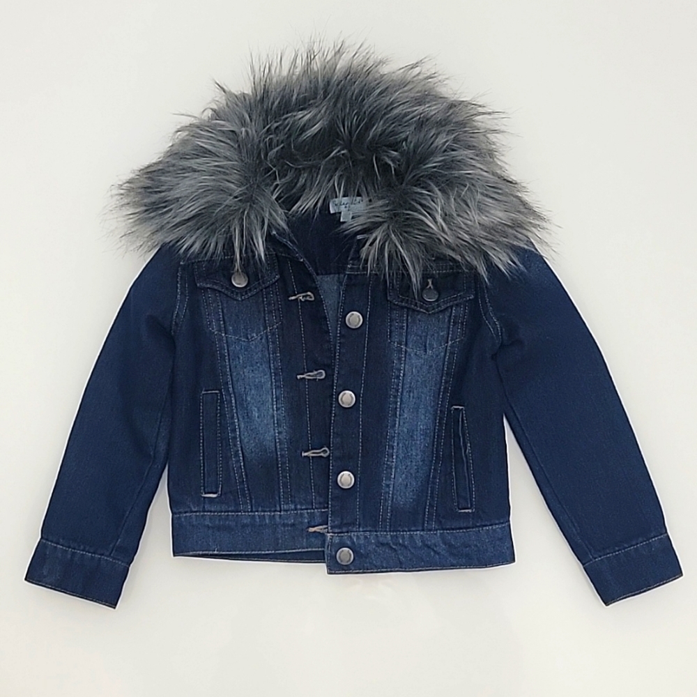 Splendid jean jacket with grey faux fur detachable collar